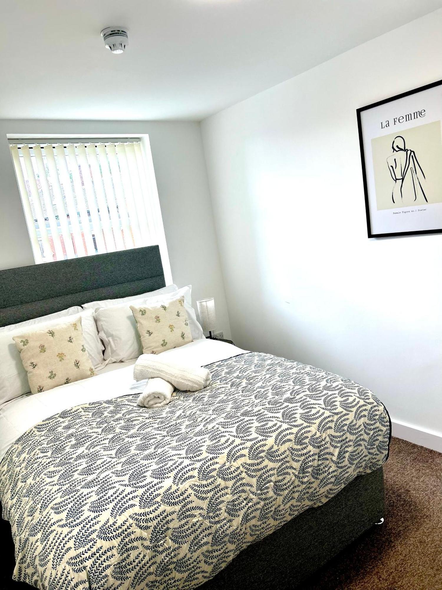 Failsworth Luxury Apartment With Free Parking By Daley Stays مانشستر المظهر الخارجي الصورة