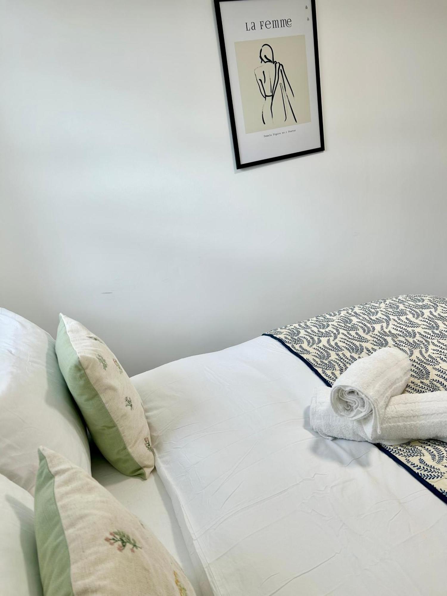 Failsworth Luxury Apartment With Free Parking By Daley Stays مانشستر المظهر الخارجي الصورة
