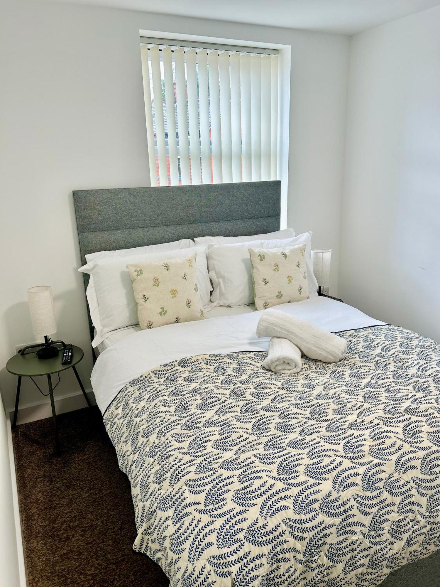 Failsworth Luxury Apartment With Free Parking By Daley Stays مانشستر المظهر الخارجي الصورة